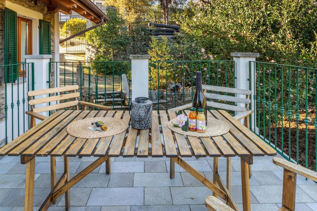 Apartamento La Camelia D'Oro Oggebio Exterior foto